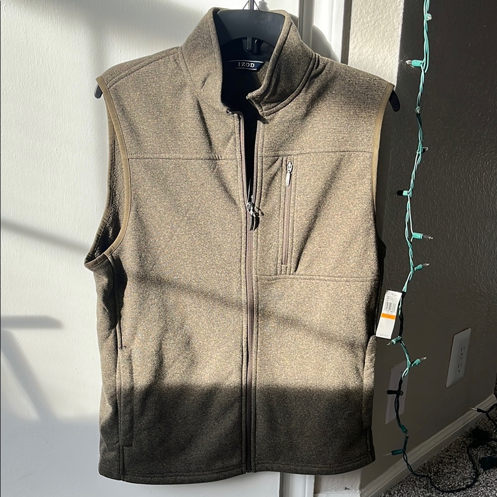 Izod Brown Sleeveless Vest with Modern Design
